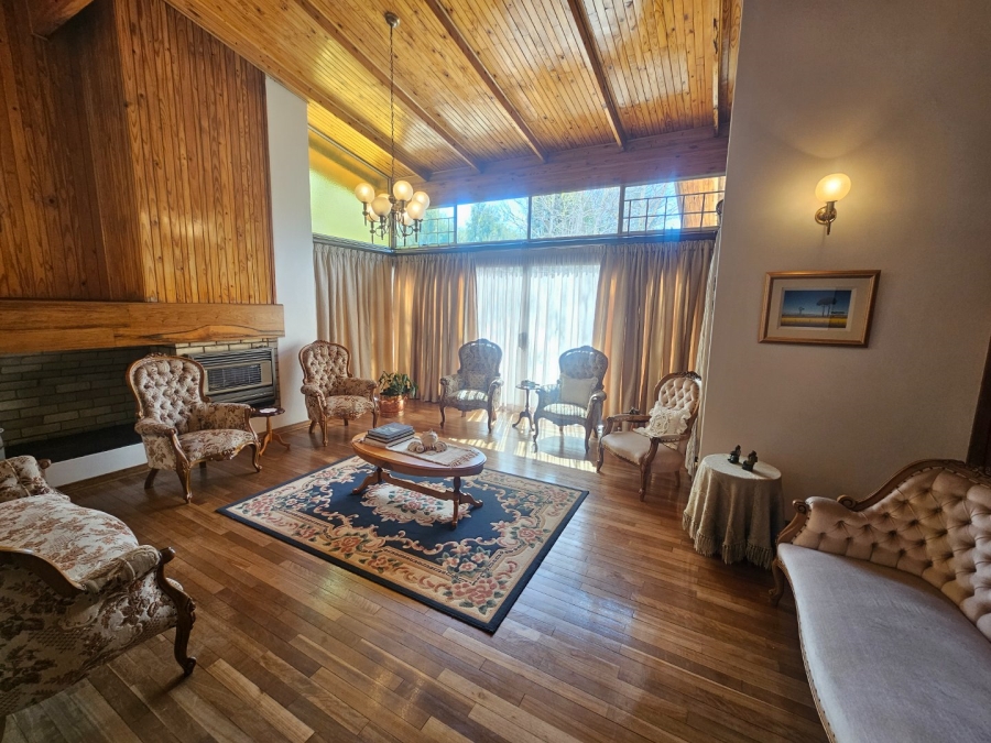 5 Bedroom Property for Sale in Panorama Free State